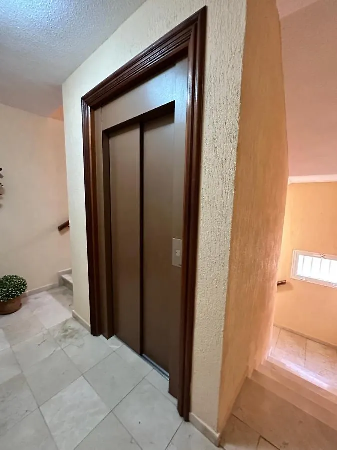 Apartament Radazul Views House