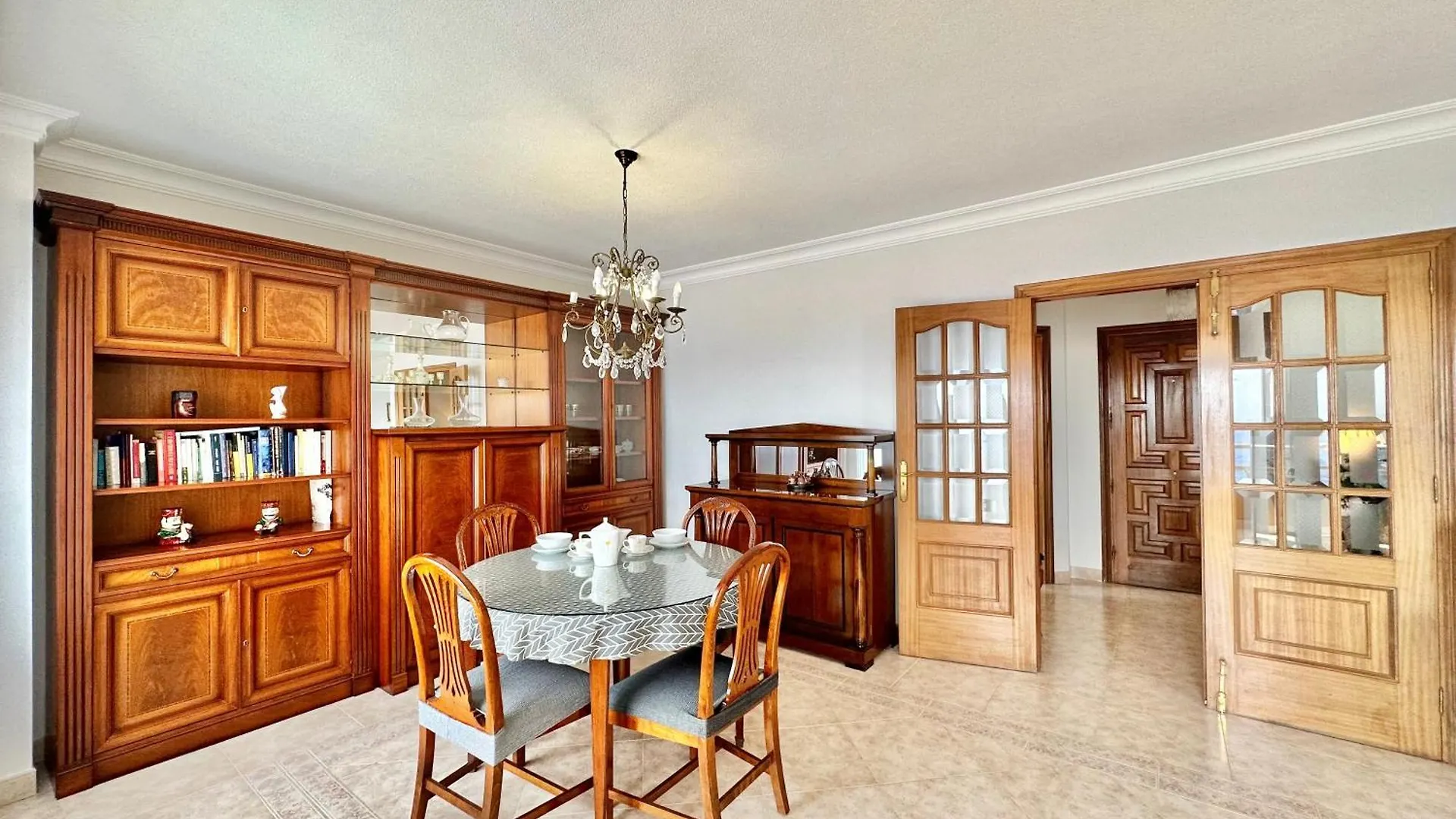 Apartament Radazul Views House